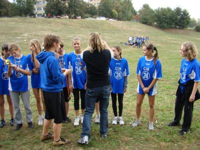 BIEGI PRZEŁAJOWE DZIEWCZĄT 2011/2012